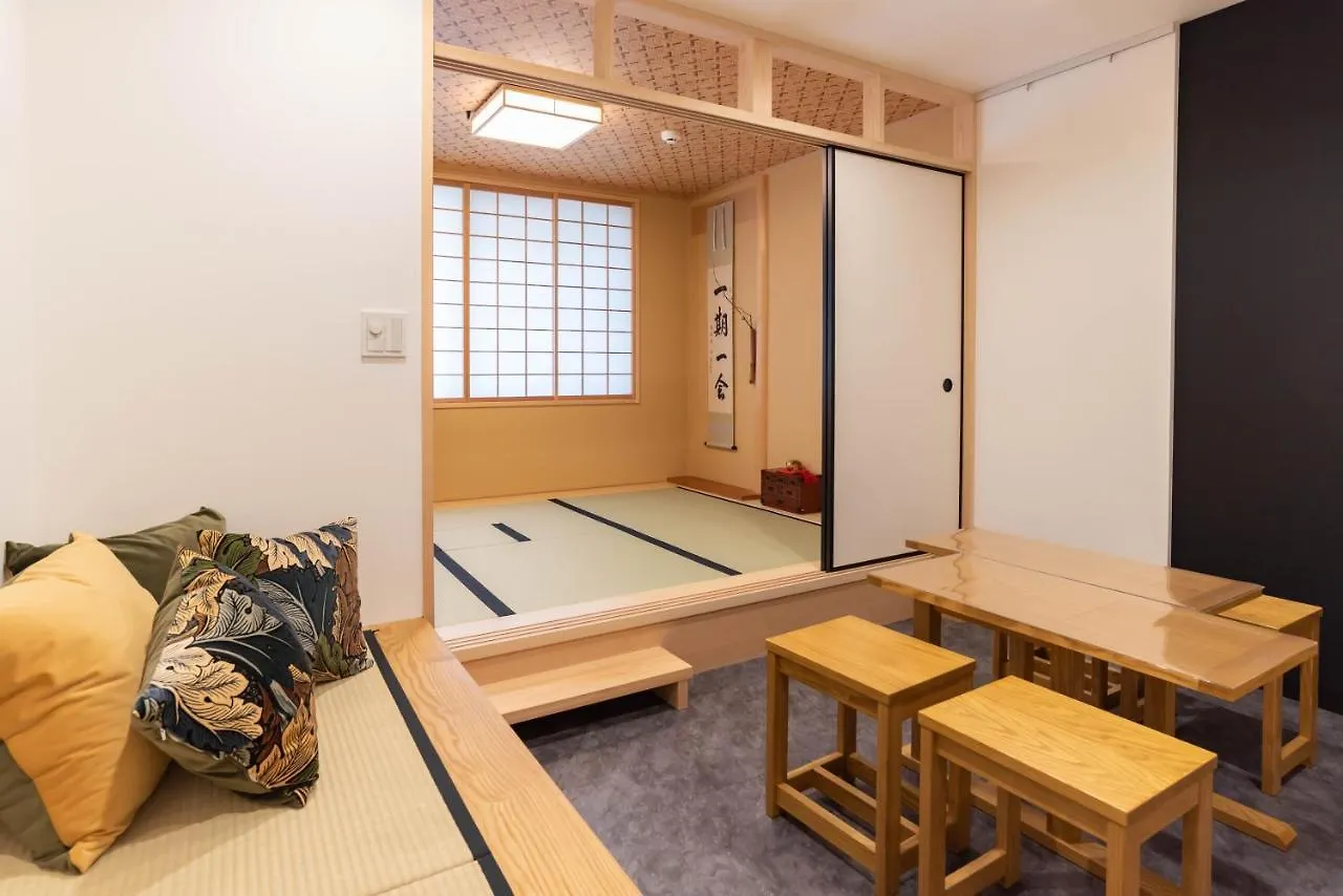 Vacation Rental Saraku 茶楽来 Osaka