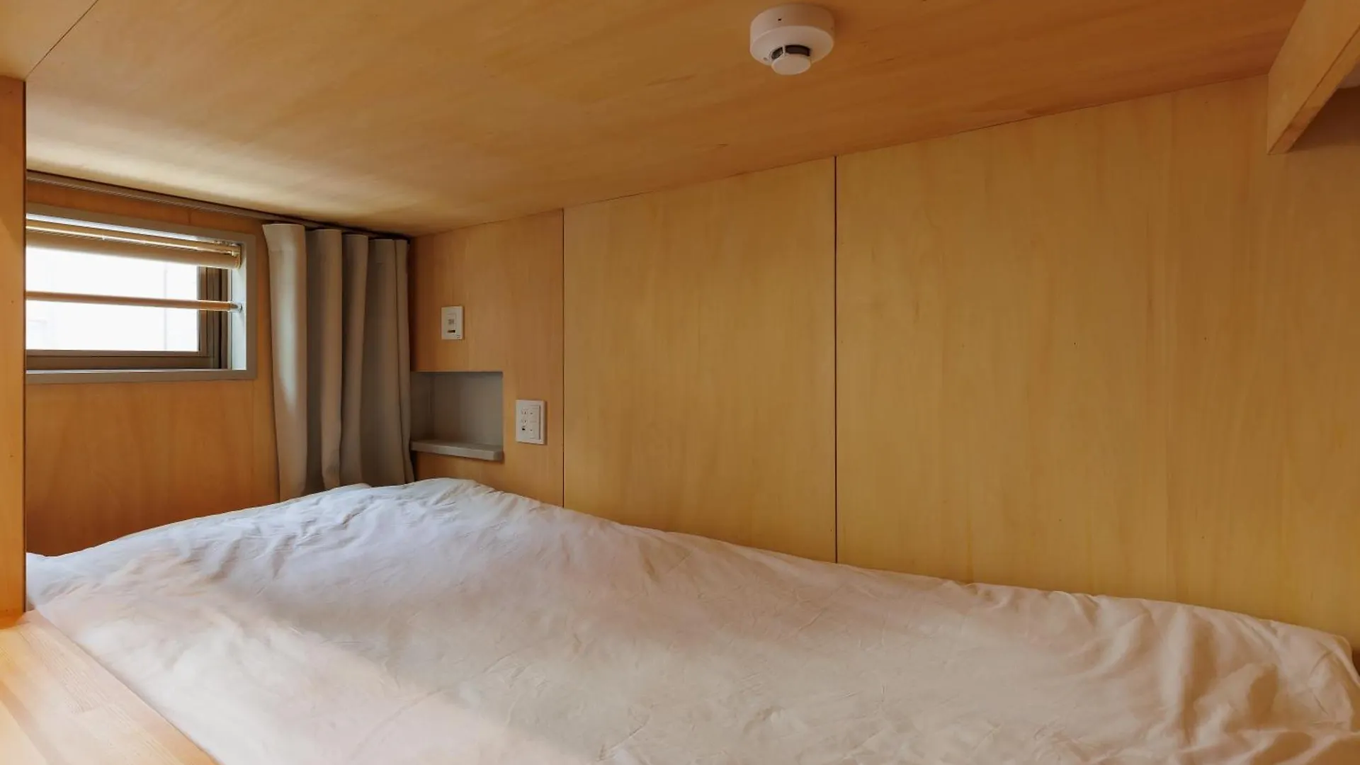 Aparthotel Vacation Rental Saraku 茶楽来 Osaka Japan